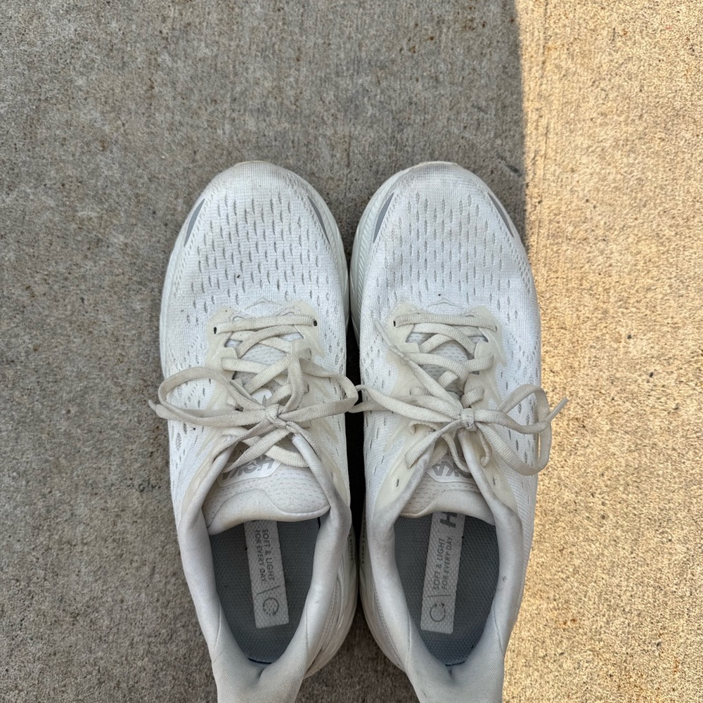 Hoka White Clifton 8s